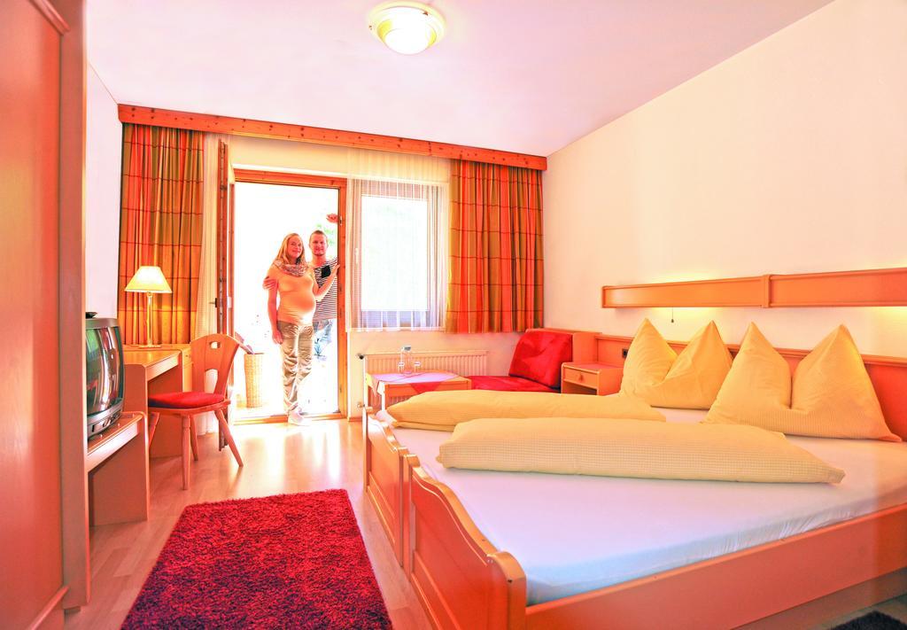 Hotel Loffele Weißbriach Zimmer foto